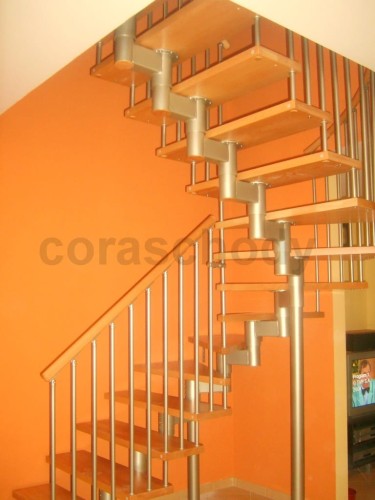 Stairs CORA model Maxima 04 U-180 15 elements