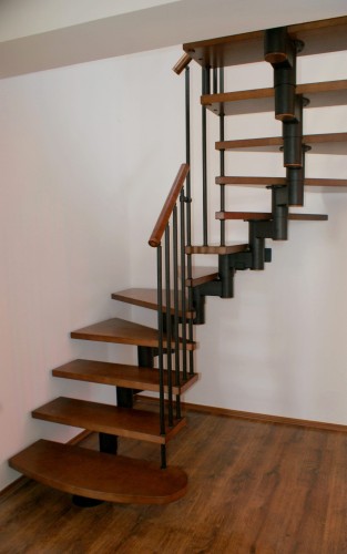 Treppe modular CORA Modell Mix 00 U-180 15 Elemente