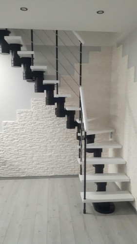  Wooden stairs CORA model Moreno 200 08 L-90 14 elements 