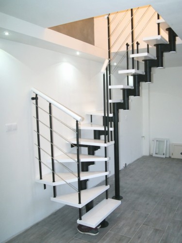 Treppe CORA Modell Maxima 08 U-180 15 Elemente