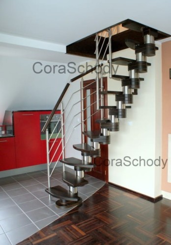 Schody drewniane CORA model Molo 140 vertical L-90 14 elementów