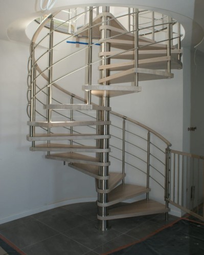  Schody spiralne CORA model Bawaria vertical 04 180 cm 