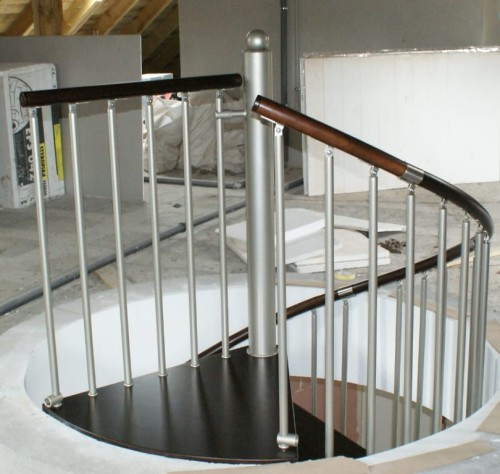 Balustrada metalowa do schodów kręconych CORA model Madryt 03 S