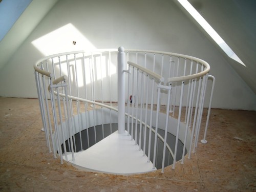 Metallgeländer für Wendeltreppe CORA Modell Madryt 02