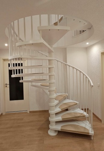  Spindeltreppe CORA Modell Madryt 02 200 cm 