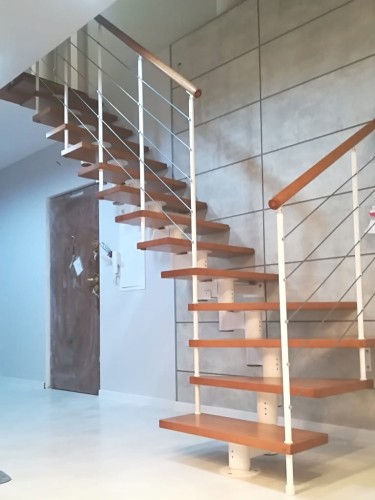 Treppe CORA Modell Maxima 05 L-90 14 Elemente